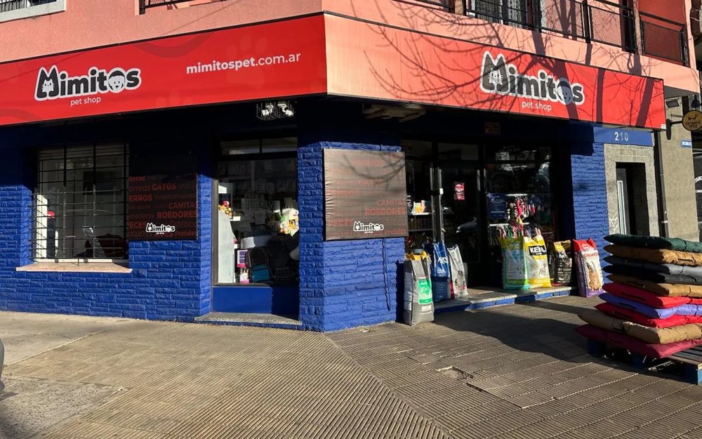 Frente de la sucursal Avellaneda de Mimitos
