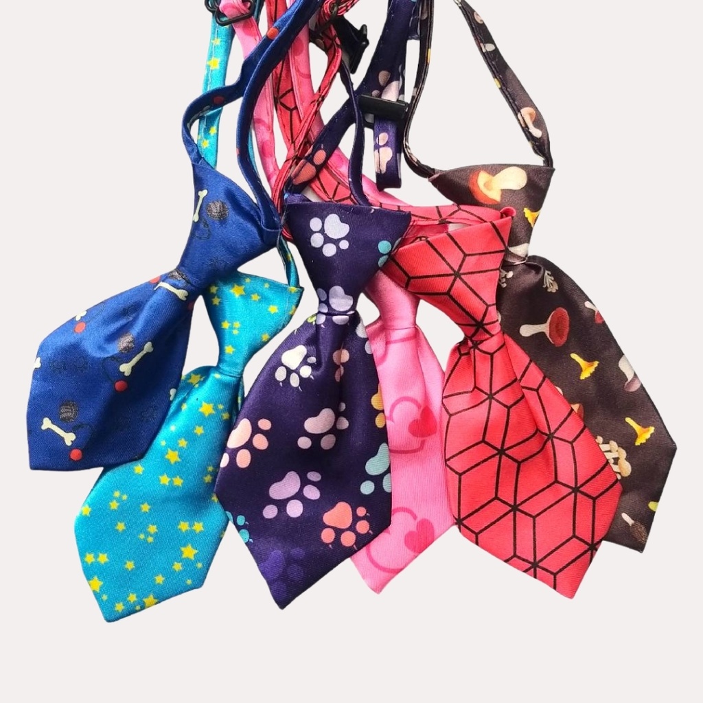 Collar corbata para perros y gatos