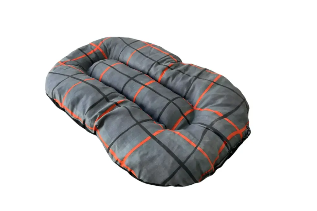 Almohadón ovalado N-2 con friselina 35x55cm