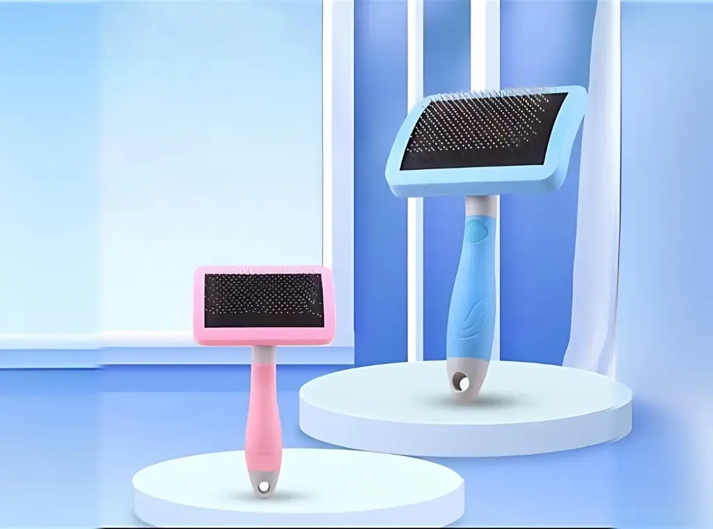 Cardina plástica reforzada mediana